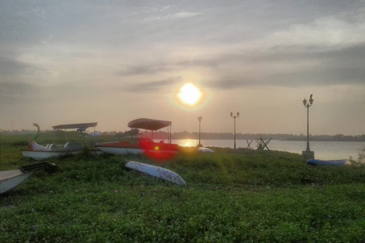 Chunnambar Boat House