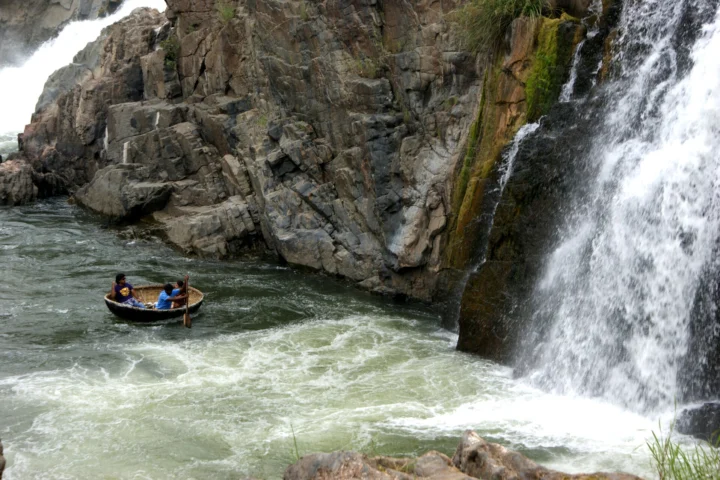 Hogenakkal Coracle Ride