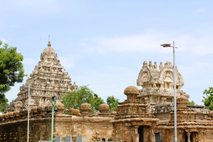 Kanchipuram from Pondicherry: Four Great Temples, Genuine Silk and a Day or Two-Day Plan